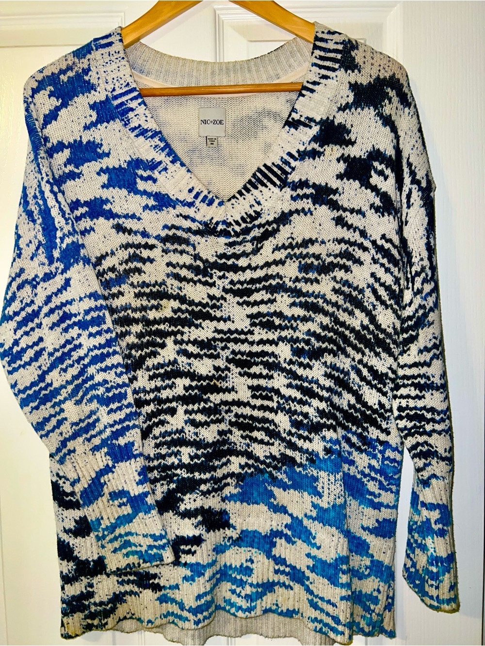 Nic+Zoe V-Neck Patterned Women's Sweater 💙🩵